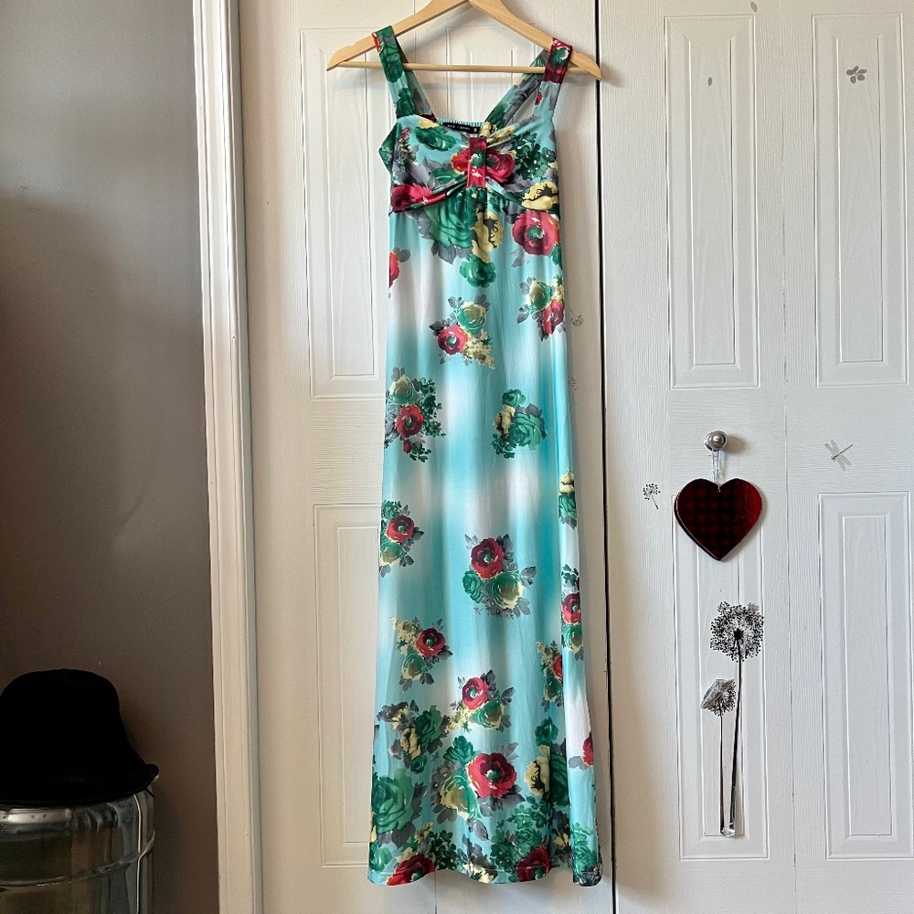 qed london medium floral maxi dress